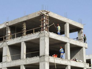 ترميم هيكل إنشائي متضرر في الكويت