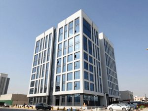 مشروع بناء مبنى تجاري في الكويت