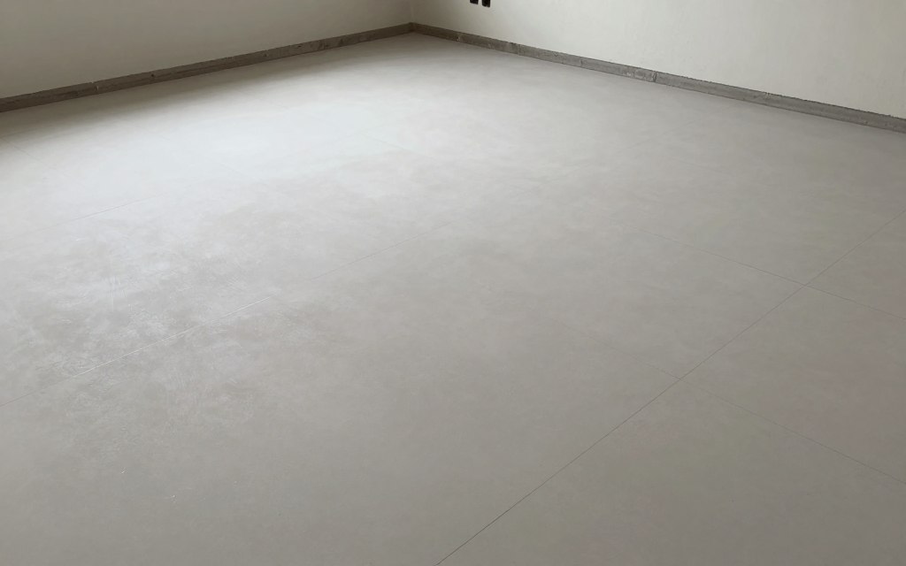 تجهيز أرضية بعد إزالة البلاط